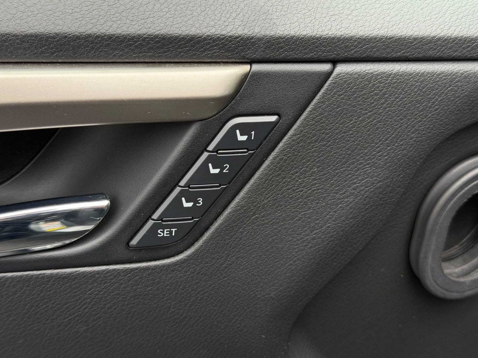 Used 2016 Lexus RX 350 AWD w/ Premium Package image 31