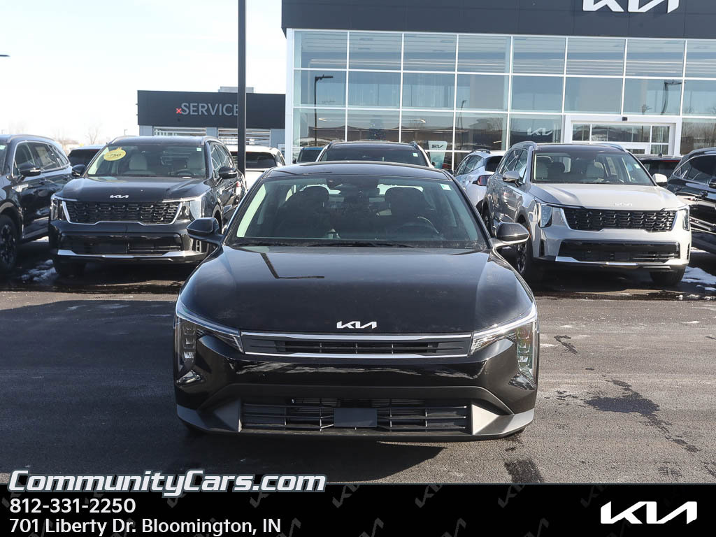 New 2025 Kia K4 LXS image 9