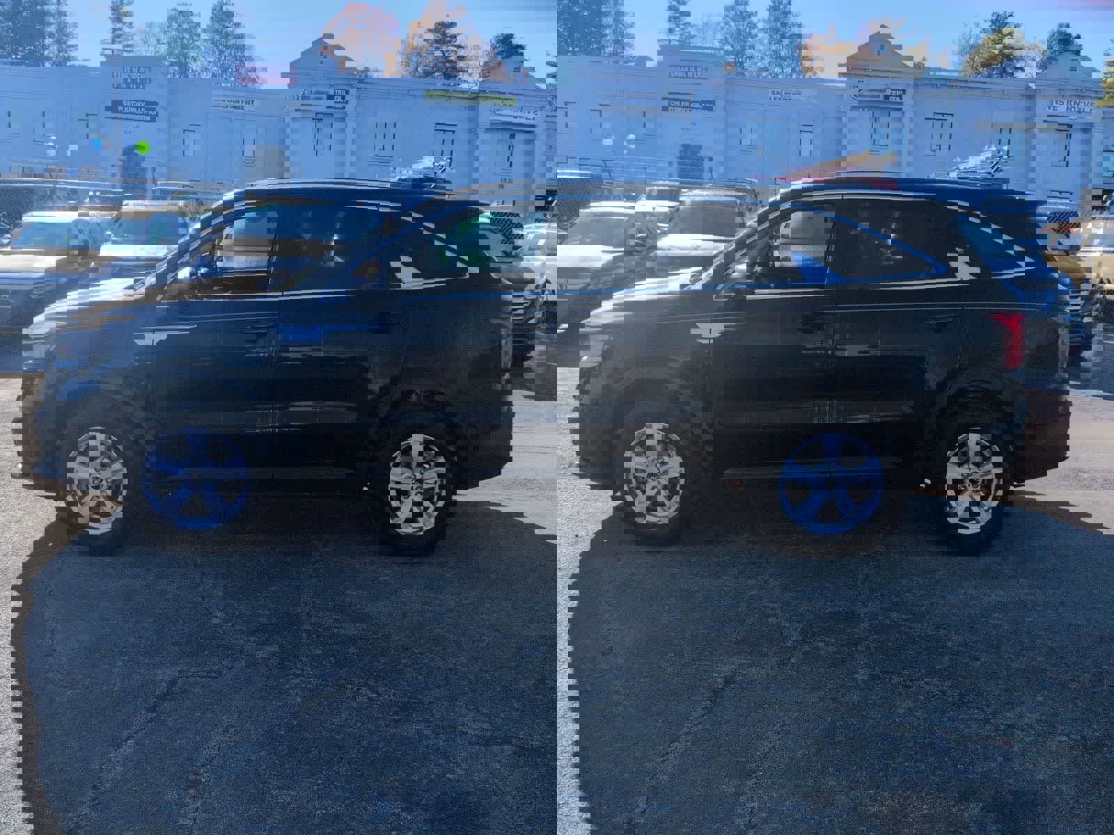 Used 2022 Kia Sorento LX image 5