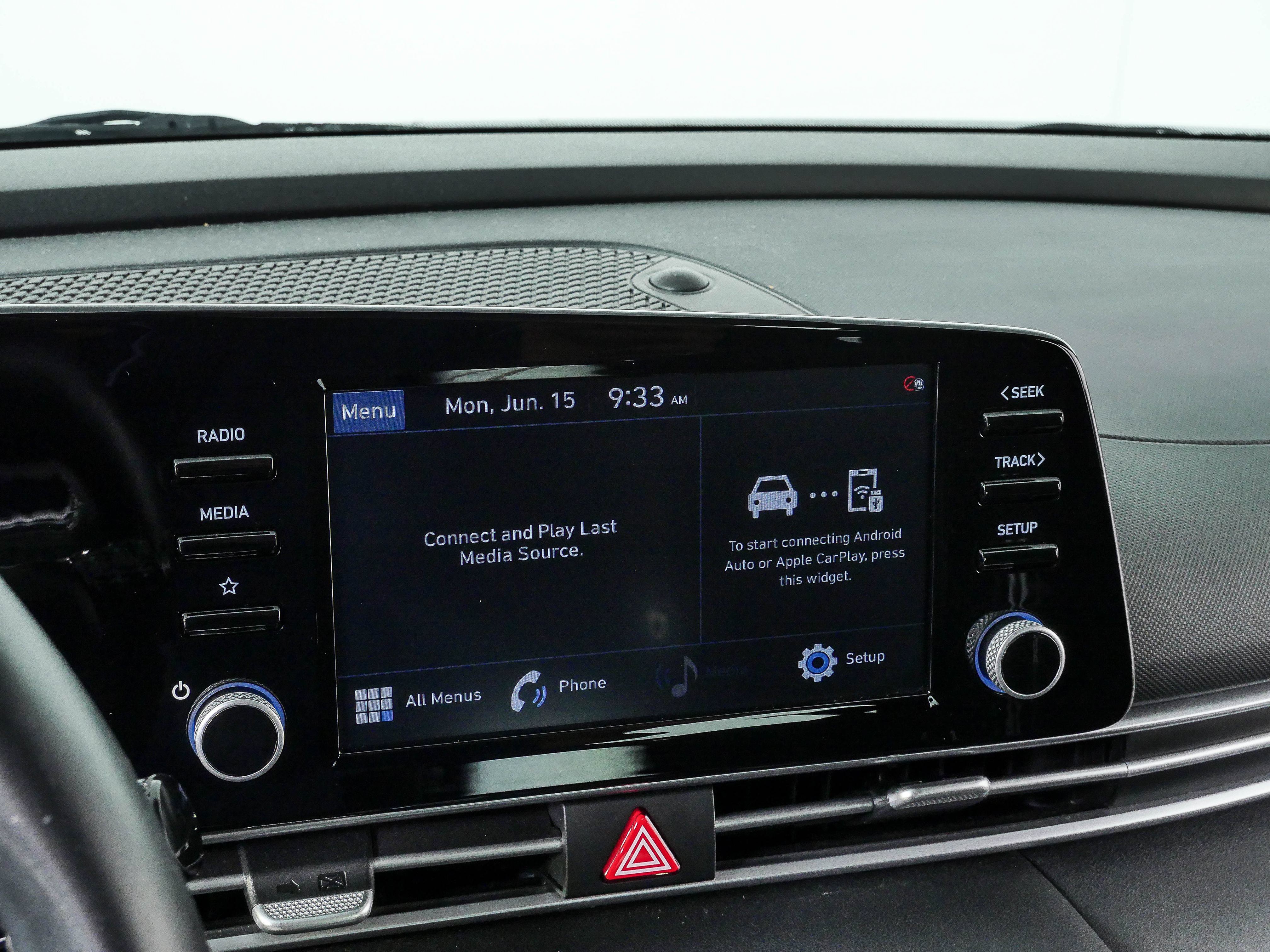 Used 2021 Hyundai Elantra SEL w/ Convenience Package FWD image 13