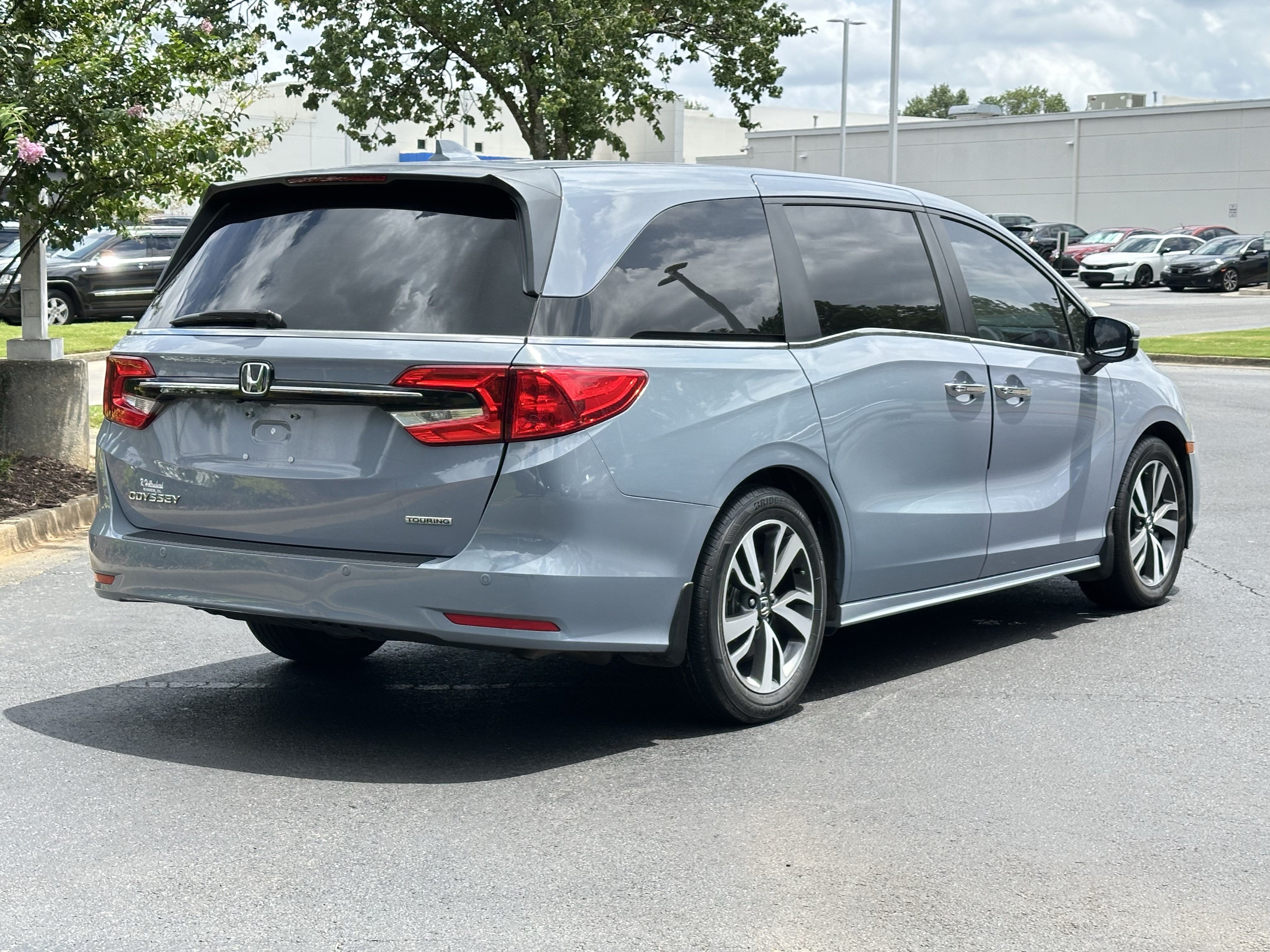 Used 2023 Honda Odyssey Touring image 13