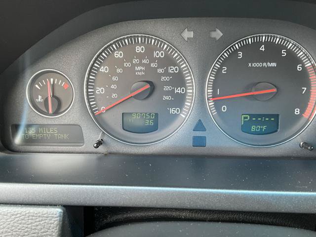 Used 2005 Volvo XC90 2.5T AWD/4WD image 10