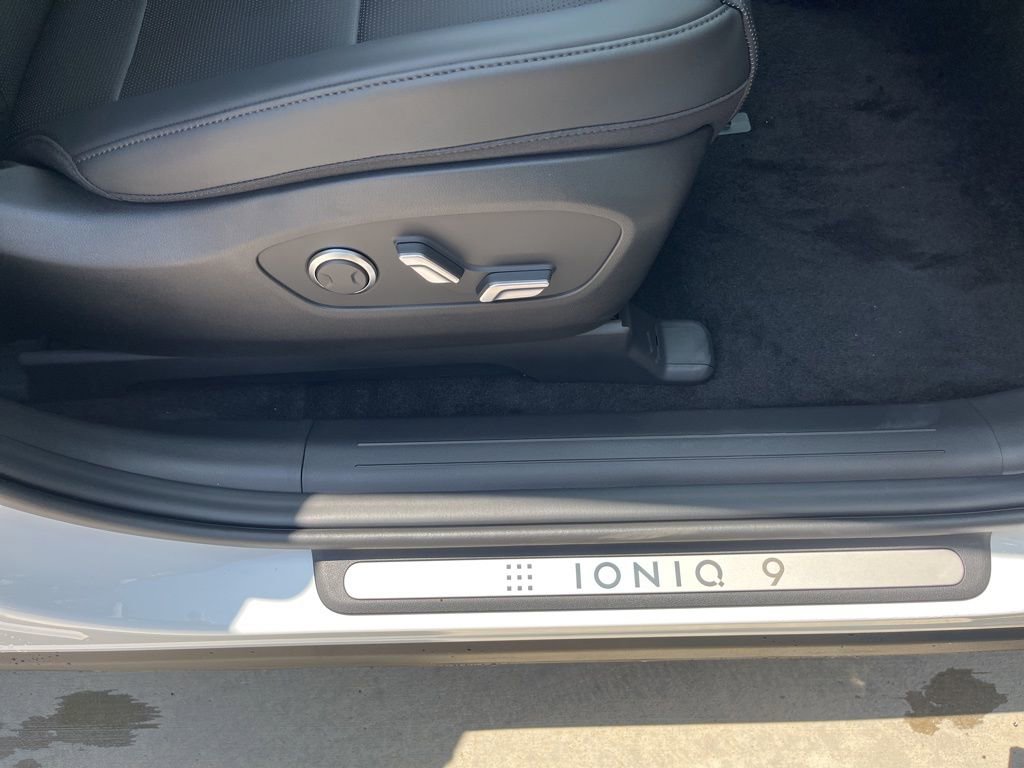 New 2026 Hyundai Ioniq 9 SEL image 39