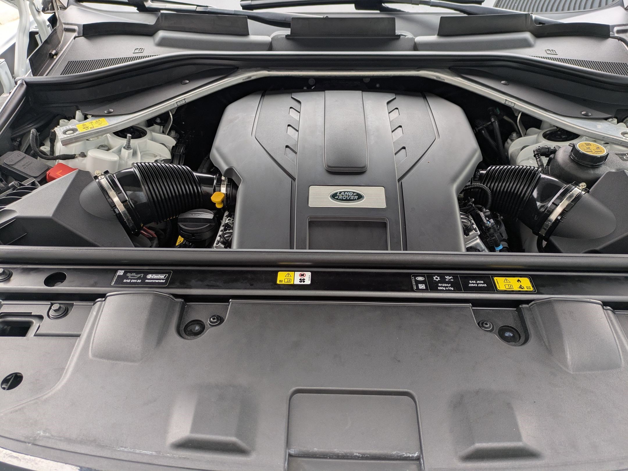 Certified 2023 Land Rover Range Rover SE image 33