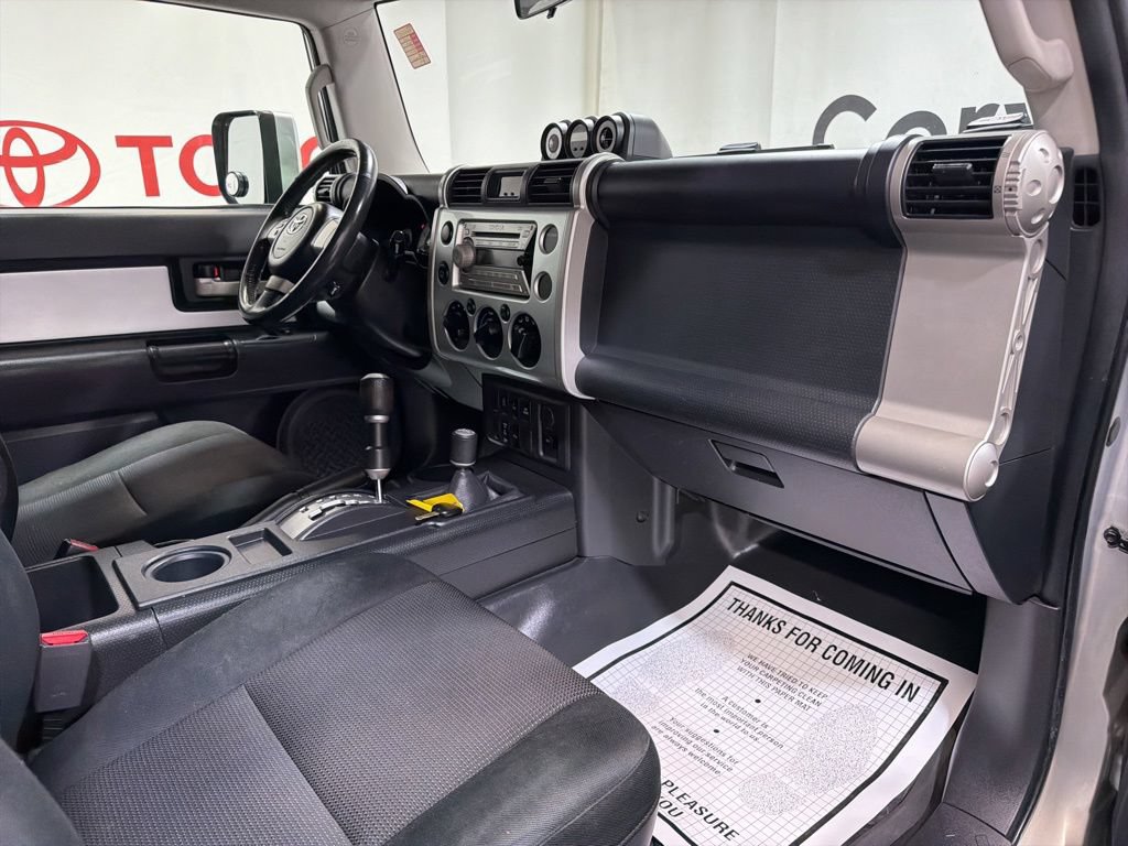 Used 2008 Toyota FJ Cruiser 4WD image 8
