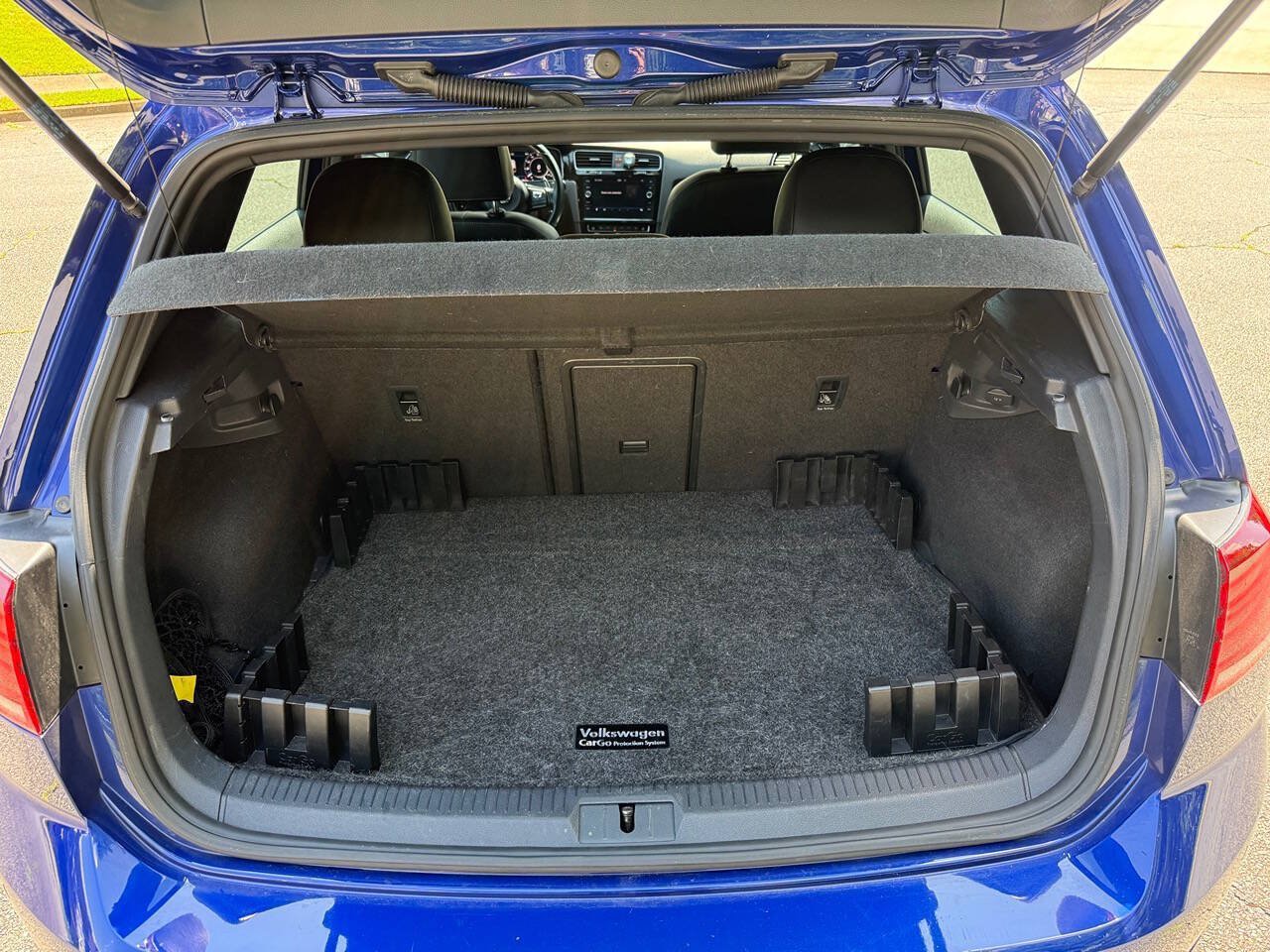 Used 2019 Volkswagen Golf R 4-Door AWD/4WD image 19