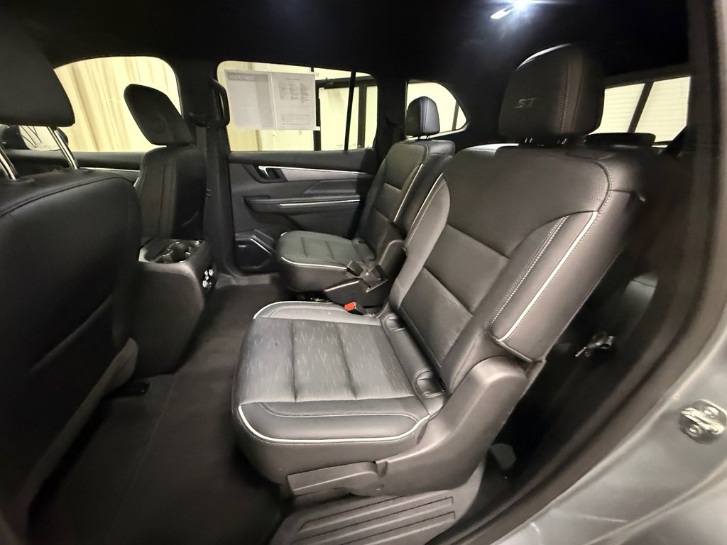 Certified 2025 Buick Enclave Sport Touring image 20