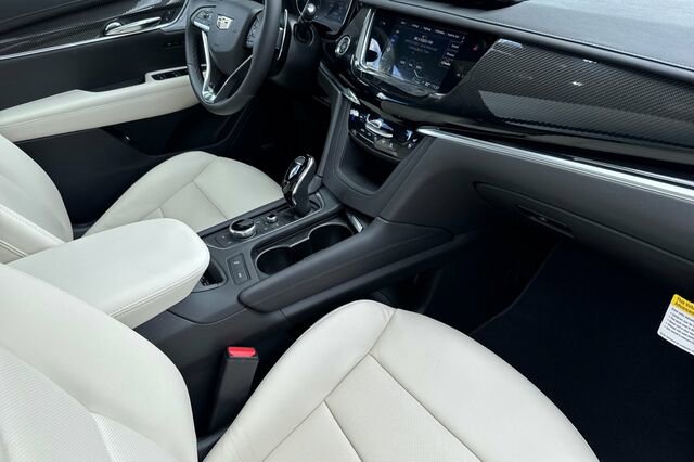 New 2025 Cadillac XT6 Sport image 17
