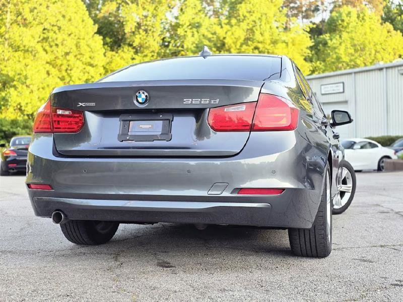 Used 2015 BMW 328d xDrive Sedan AWD/4WD image 3