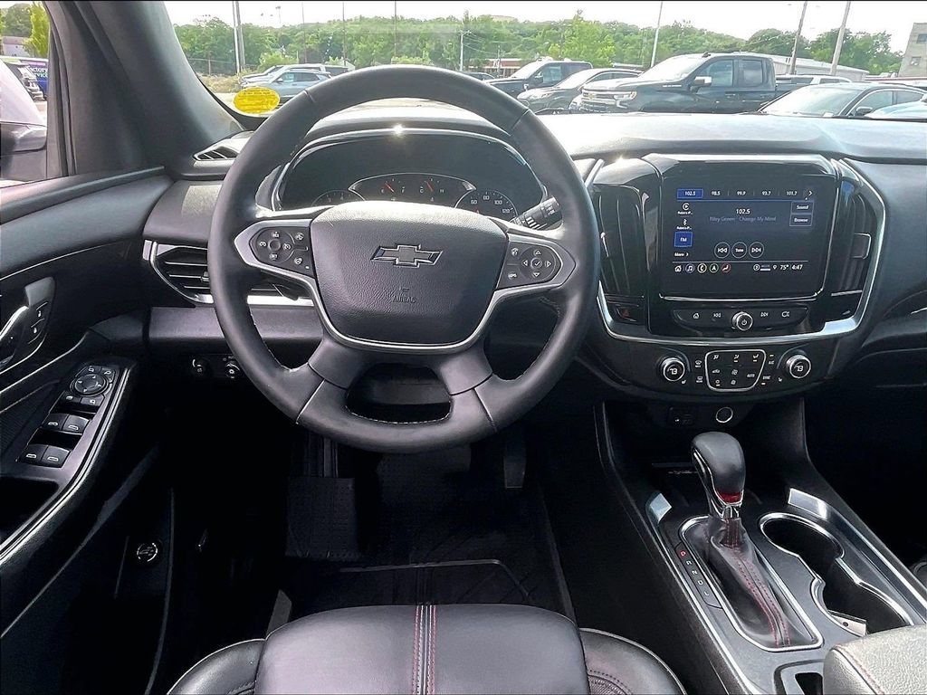 Used 2023 Chevrolet Traverse RS w/ LPO, Floor Liner Package AWD/4WD image 18