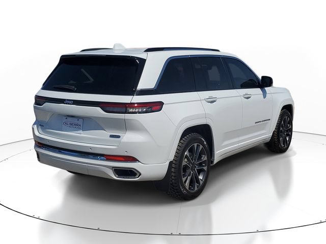 Used 2023 Jeep Grand Cherokee Overland w/ MOPAR Finishing Package AWD/4WD image 4