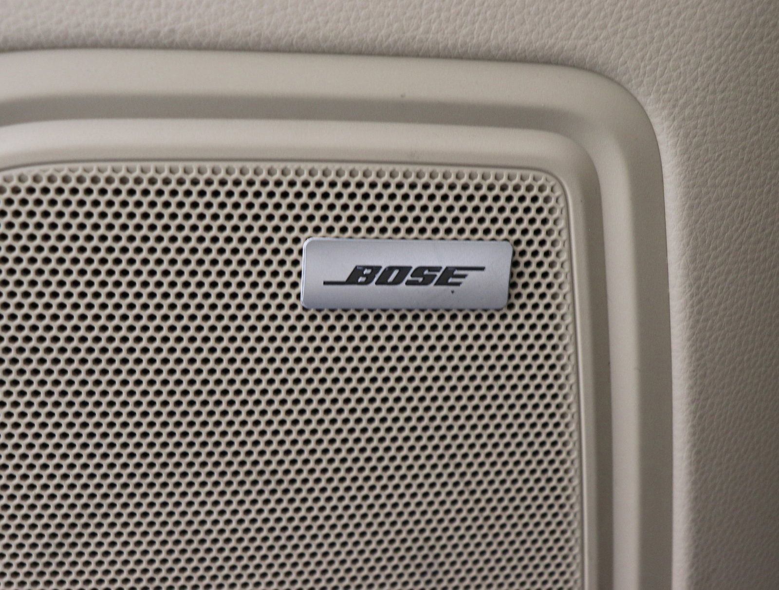 Used 2025 Porsche Macan image 27