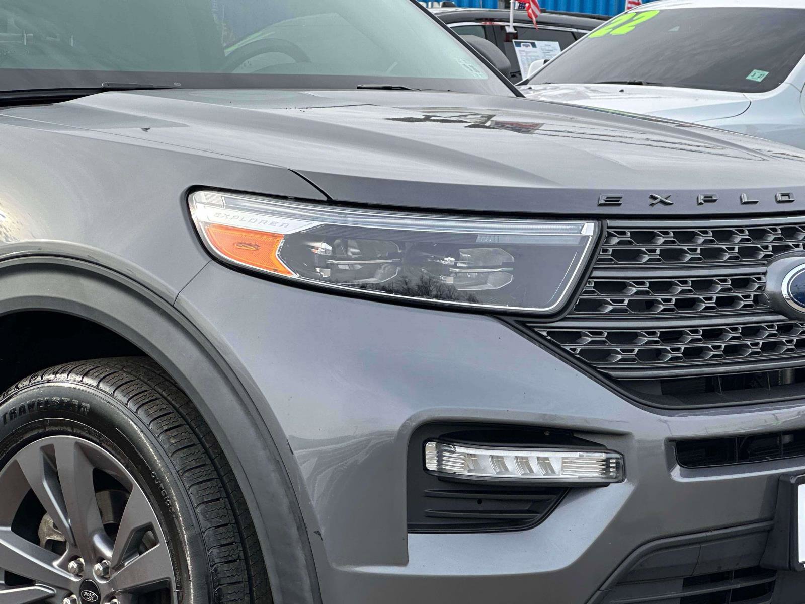 Used 2021 Ford Explorer XLT w/ Equipment Group 202A image 7