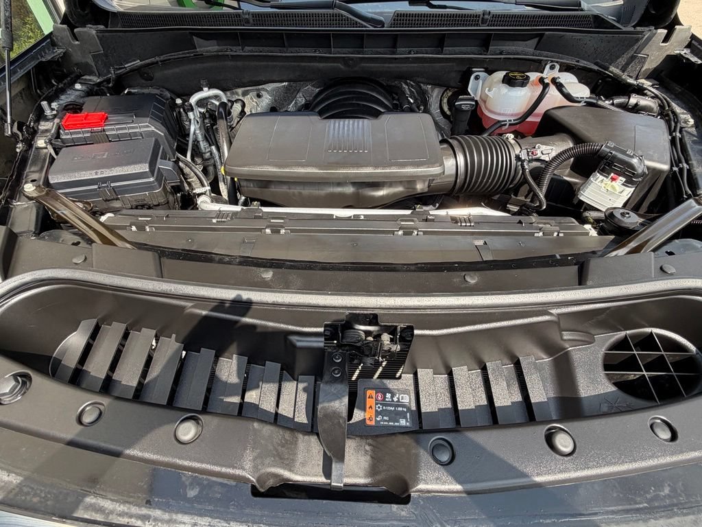 Used 2026 GMC Yukon XL AT4 w/ AT4 Premium Package AWD/4WD image 7