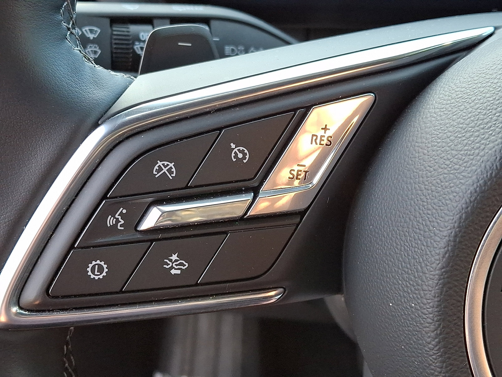 Certified 2026 Buick Enclave Preferred w/ LPO, Floor Liner Package FWD image 21