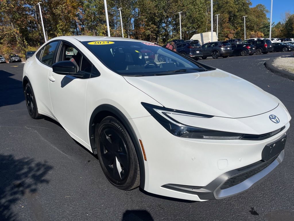 Used 2024 Toyota Prius Prime SE image 8