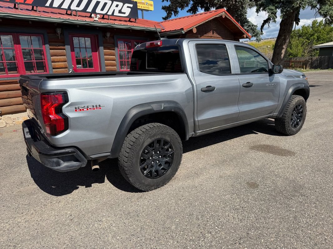 Used 2025 Chevrolet Colorado Trail Boss AWD/4WD image 16