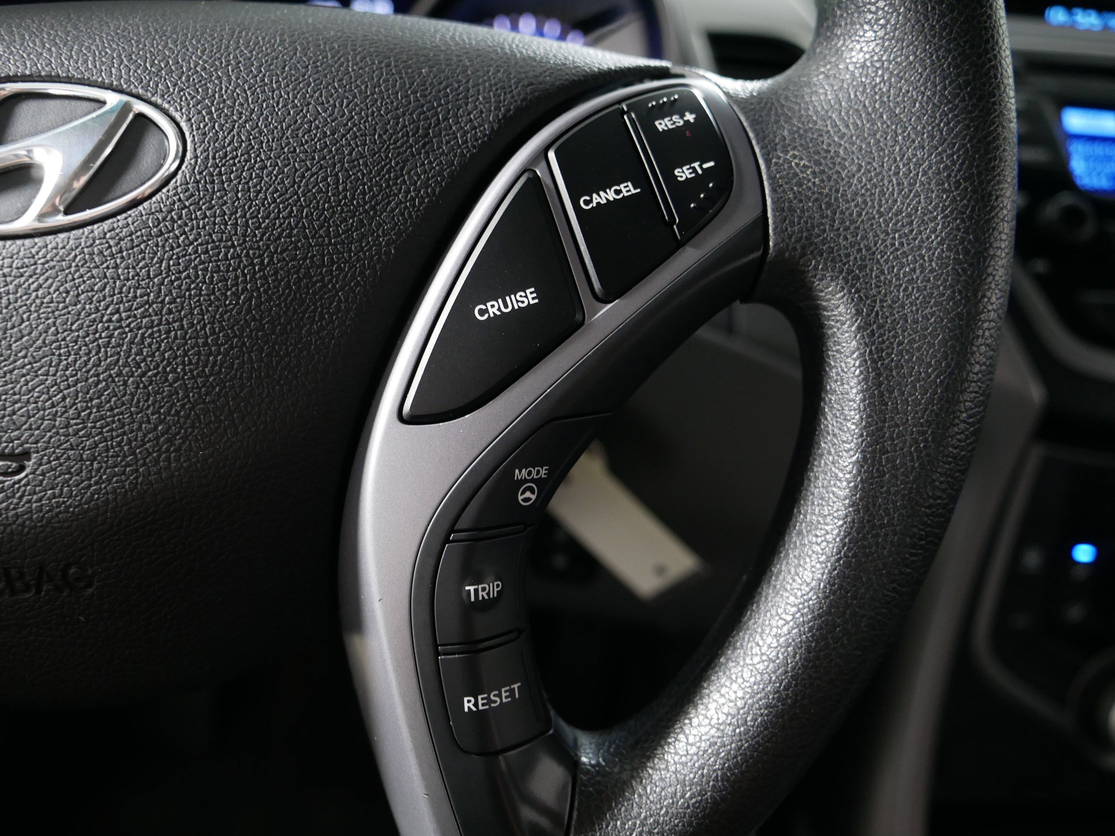 Used 2015 Hyundai Elantra SE FWD image 27