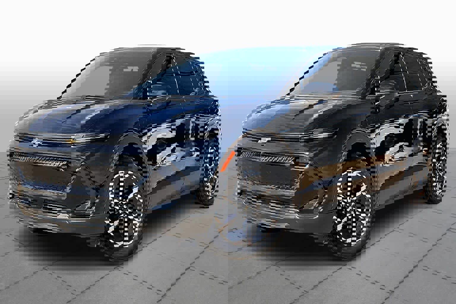 Certified 2025 Chevrolet Equinox EV LT w/ Comfort Package image 2