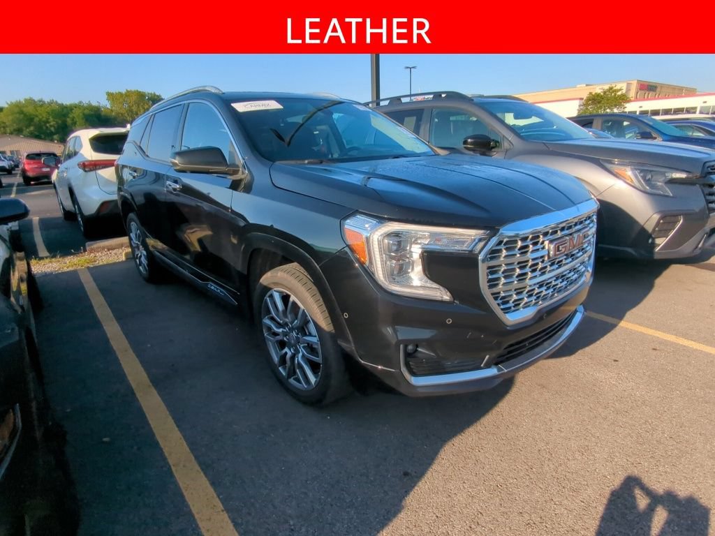 Used 2022 GMC Terrain Denali AWD/4WD image 3