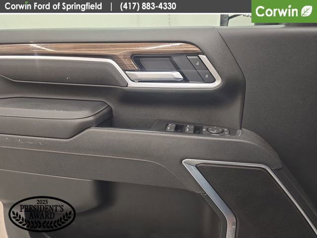 Used 2025 Chevrolet Silverado 2500 LT w/ Convenience Package image 33