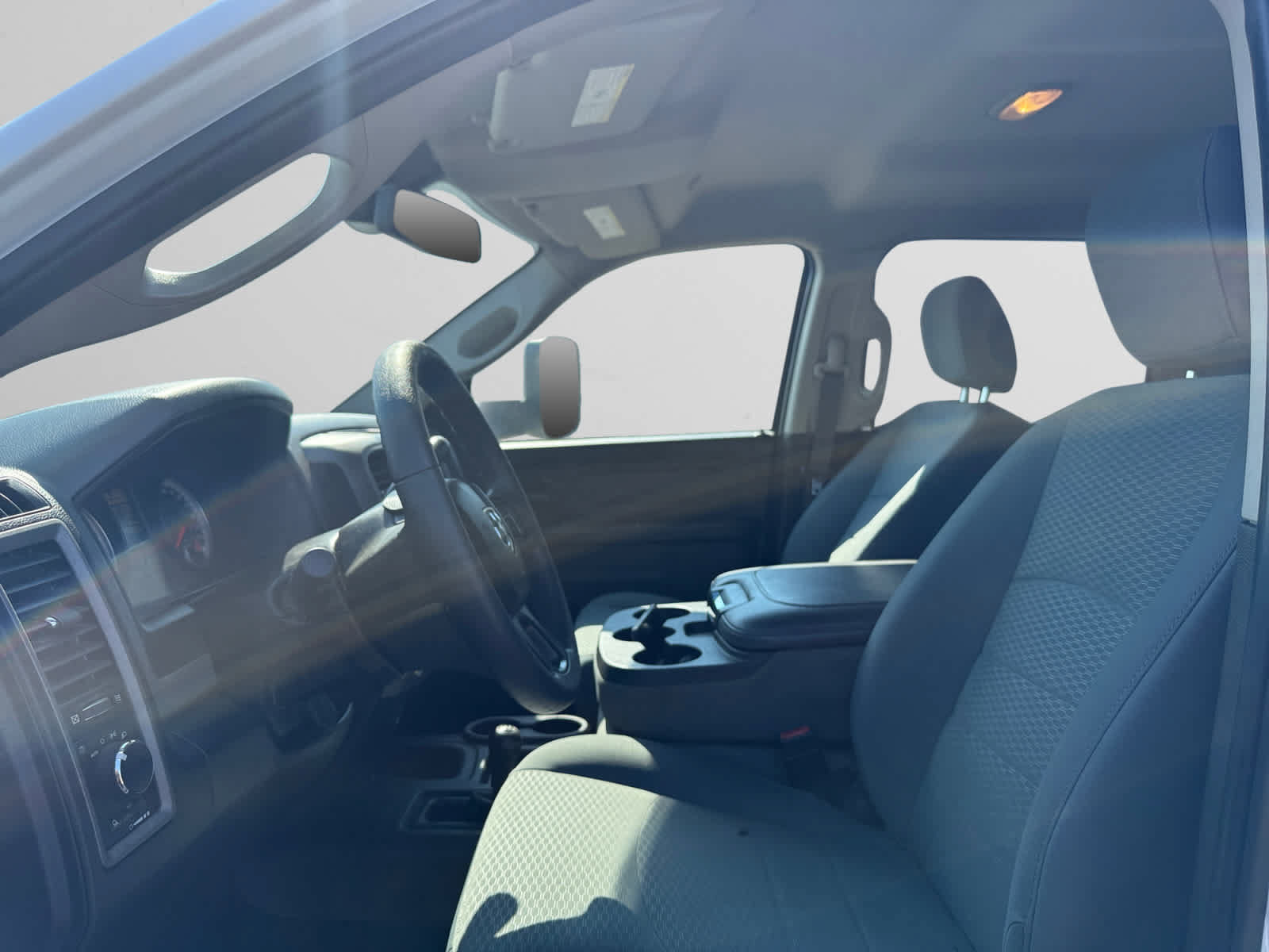 Used 2018 RAM 2500 Tradesman w/ Chrome Appearance Group AWD/4WD image 9