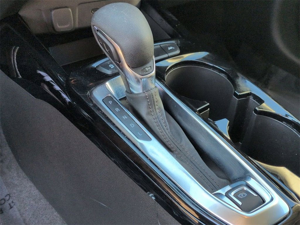 Used 2024 Chevrolet Trax LT w/ Driver Confidence Package image 14