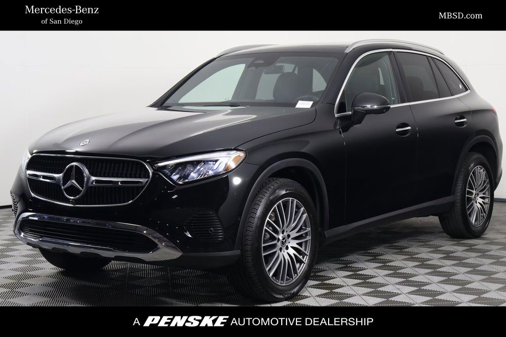 Certified 2026 Mercedes-Benz GLC 300 4MATIC image 1