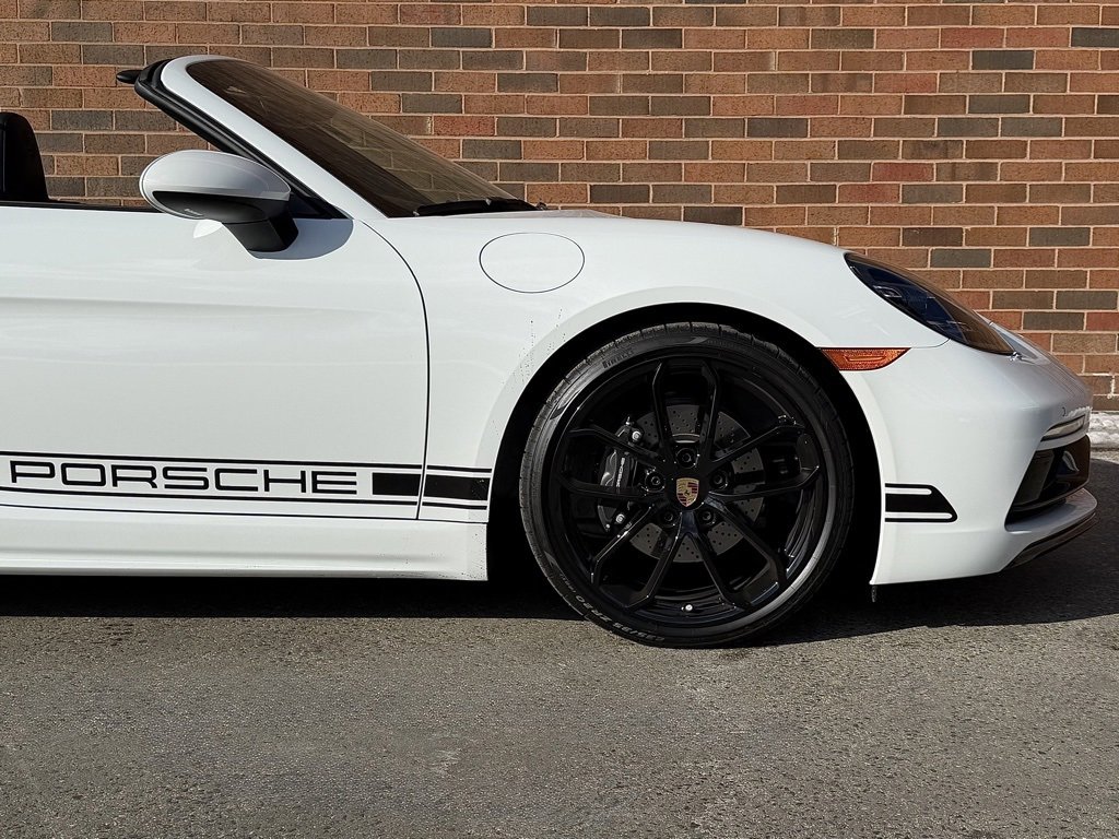 Used 2024 Porsche 718 Boxster image 11