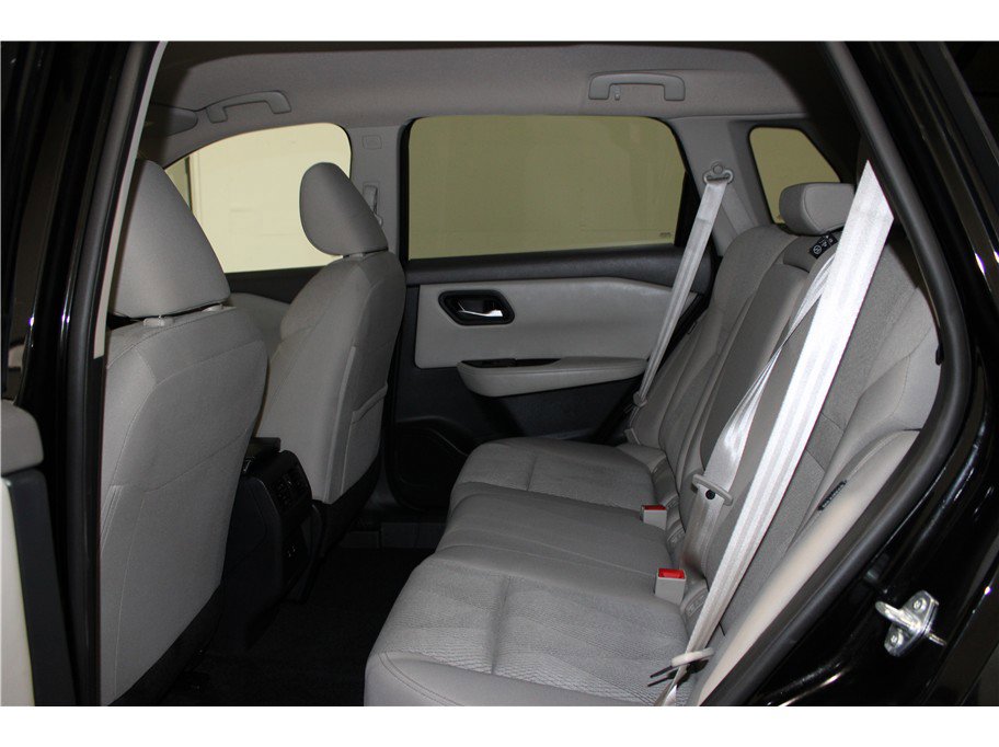 Used 2025 Nissan Rogue SV image 12