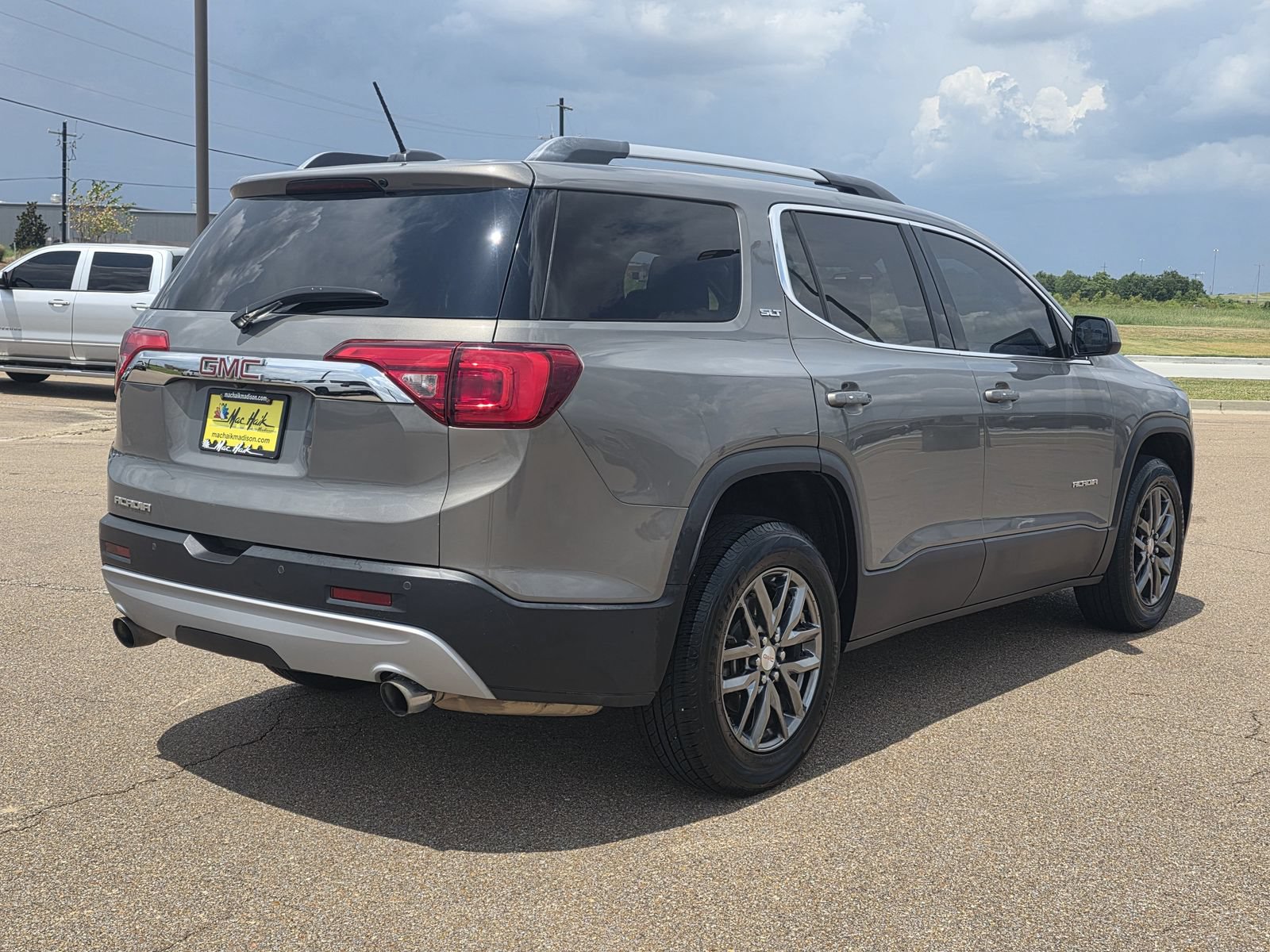 Used 2019 GMC Acadia SLT FWD image 5