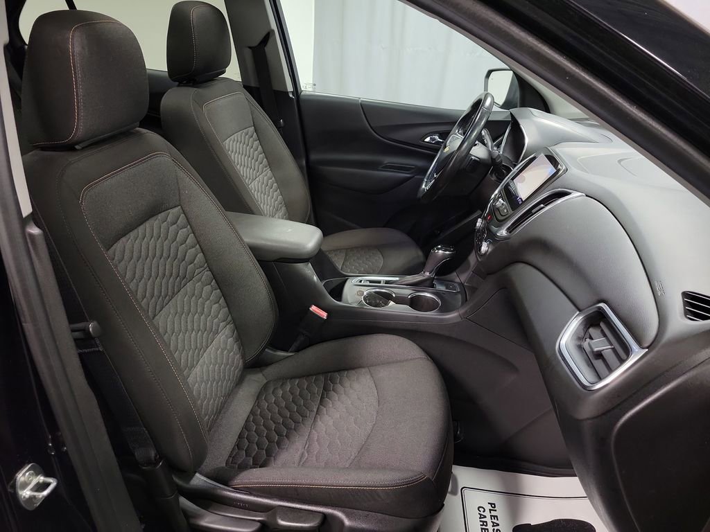 Used 2019 Chevrolet Equinox LT w/ Sun & Navigation Package image 28
