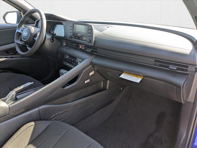 New 2025 Hyundai Elantra Sport image 22