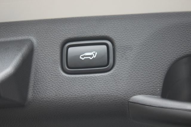 Used 2025 Kia Seltos SX image 30