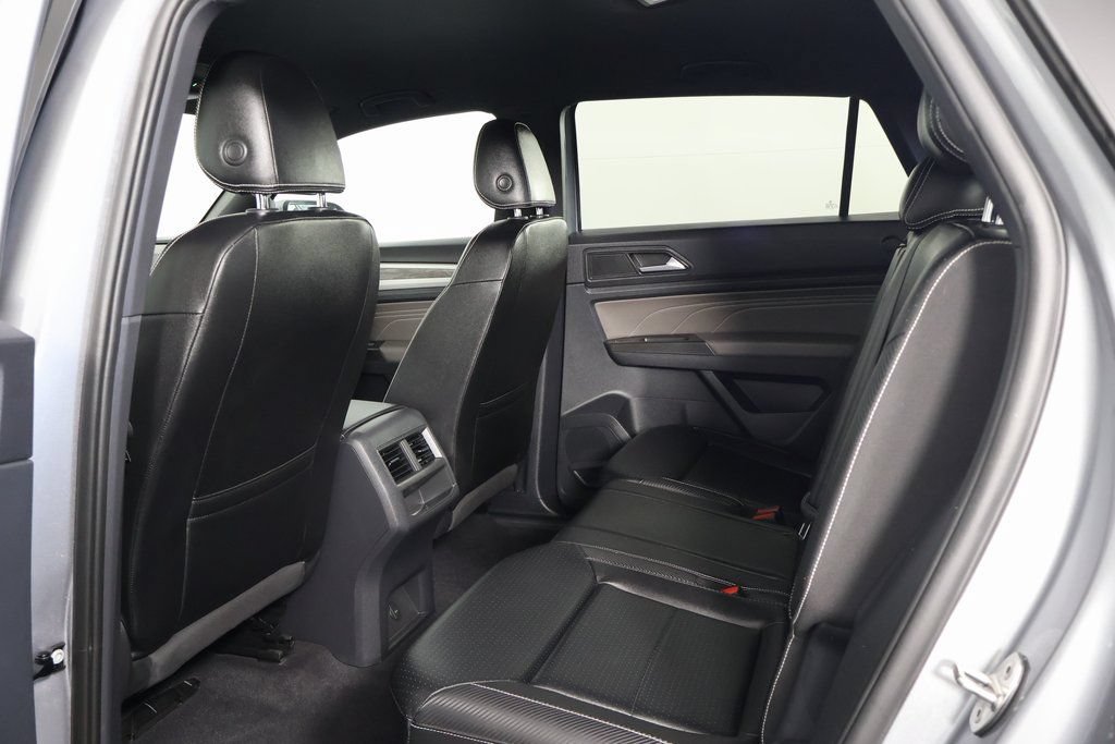 Used 2022 Volkswagen Atlas Cross Sport SE FWD image 11