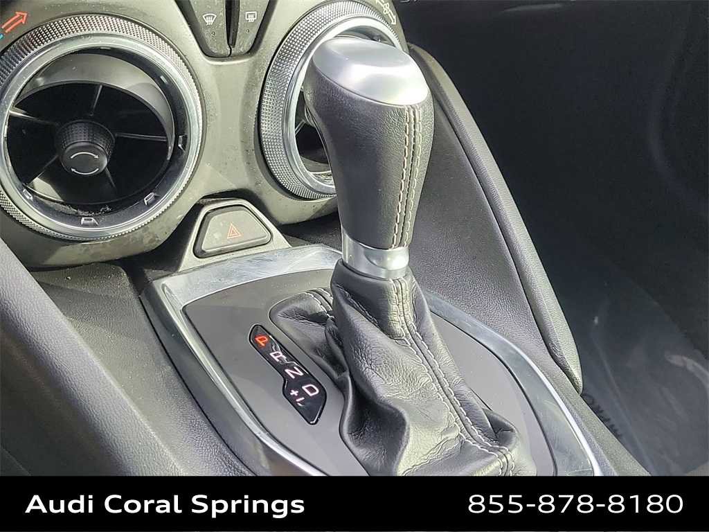 Used 2022 Chevrolet Camaro LT w/ Technology Package image 25