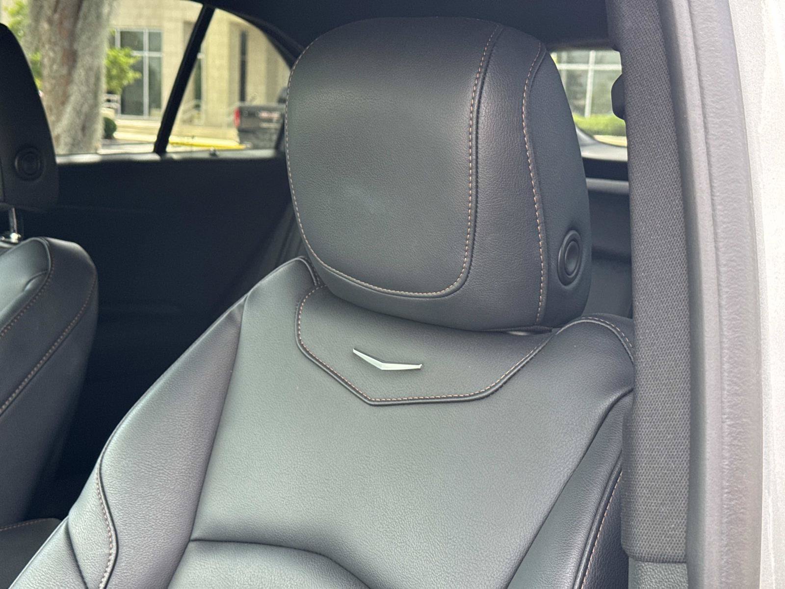 Used 2022 Cadillac XT4 Sport w/ Enhanced Visibility Package AWD/4WD image 14