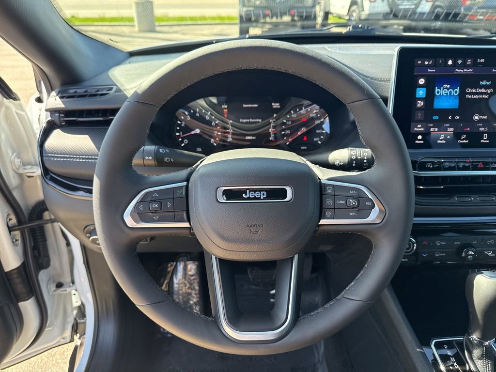 Used 2026 Jeep Compass Limited AWD/4WD image 9