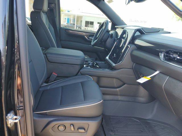 New 2026 GMC Yukon XL Elevation image 10