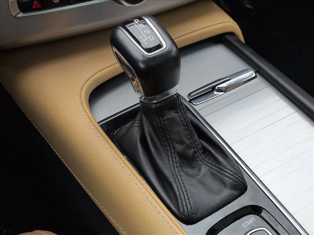Used 2016 Volvo XC90 T5 Momentum image 12