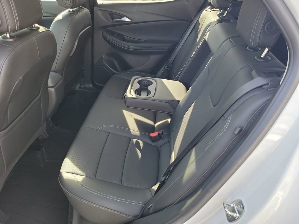 Used 2023 Buick Encore GX Essence w/ Experience Buick Package image 11