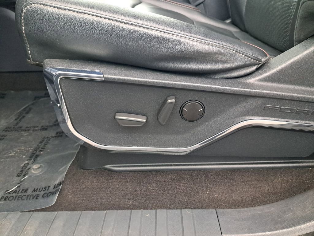 Used 2022 Ford F150 Lariat image 36