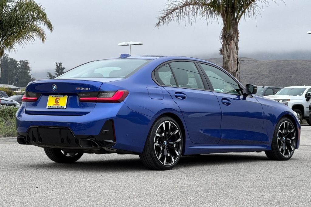 Used 2025 BMW M340i RWD image 3