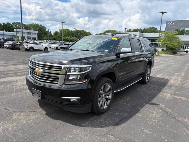 Used 2017 Chevrolet Suburban Premier AWD/4WD image 4