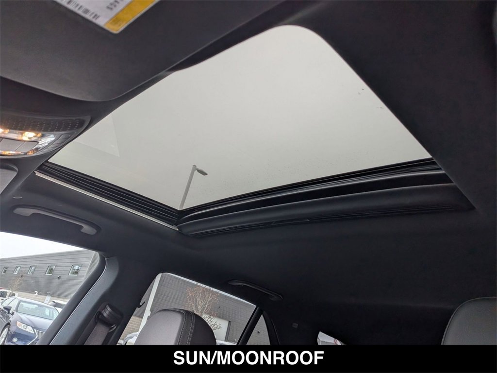 Certified 2023 Mercedes-Benz GLE 450 4MATIC image 2