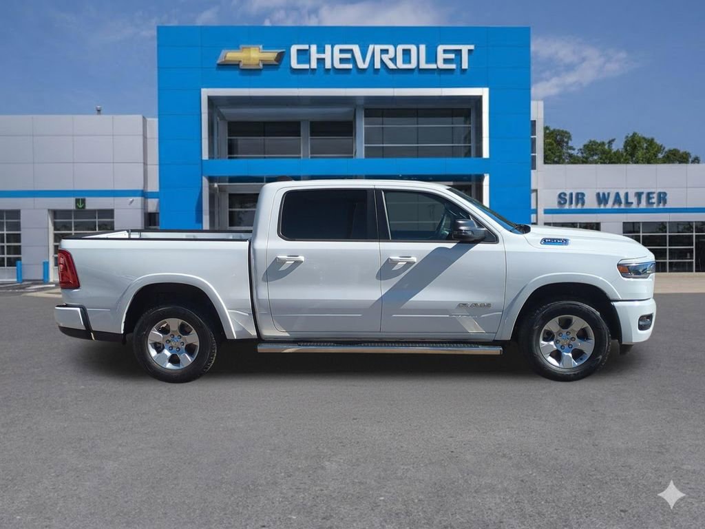Used 2025 RAM 1500 Big Horn AWD/4WD image 7