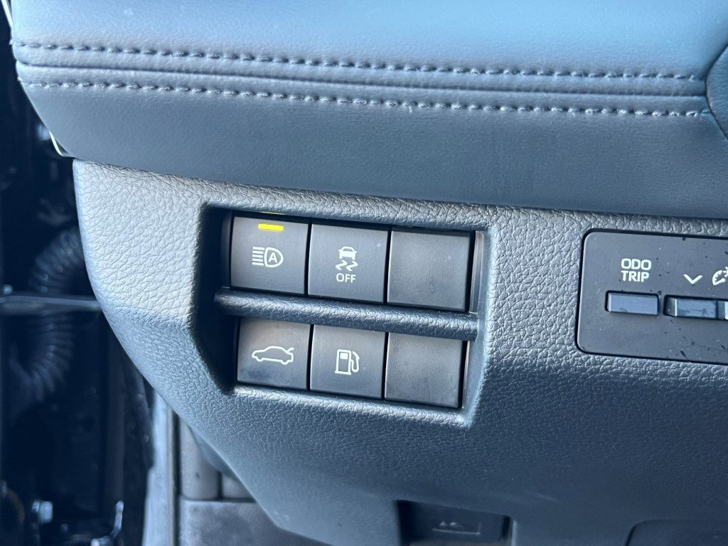 Used 2019 Toyota Avalon XSE w/ All Weather Liner Package image 27