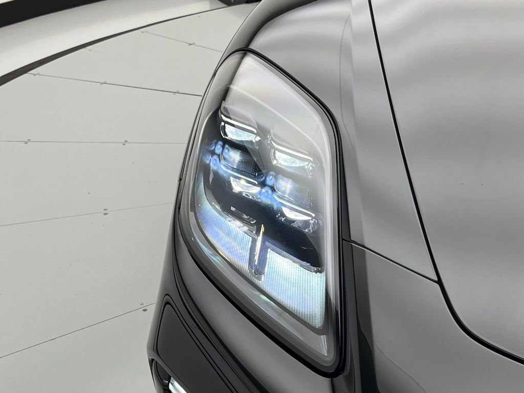 Certified 2025 Porsche Panamera Turbo image 50