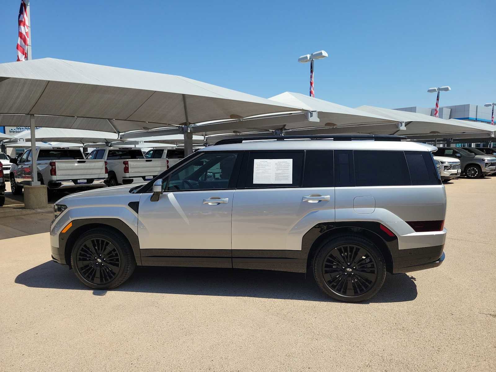 Used 2025 Hyundai Santa Fe Calligraphy image 3