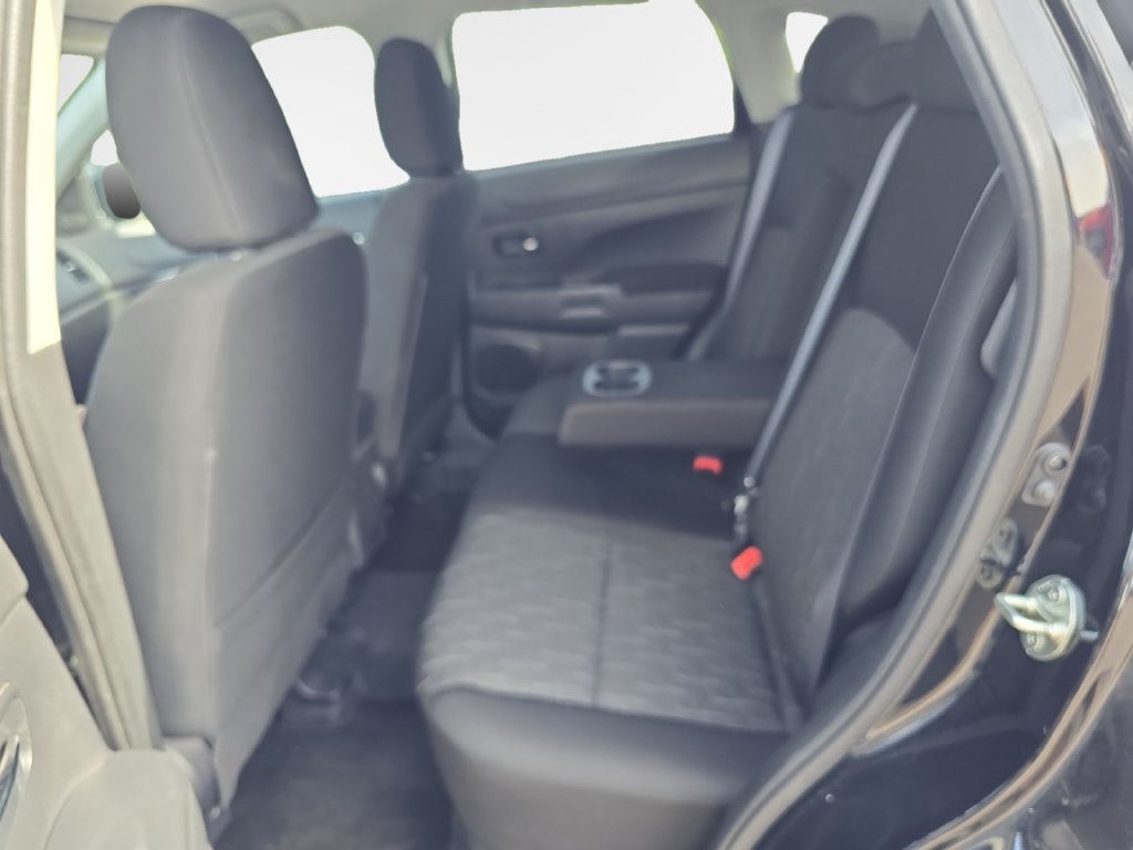 Used 2022 Mitsubishi Outlander Sport ES AWD/4WD image 24